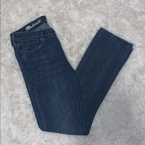 - Madewell Women’s Rail Straight Jeans​